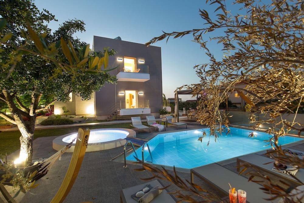 Kastellakia Executive Villa Rethymno  ภายนอก รูปภาพ